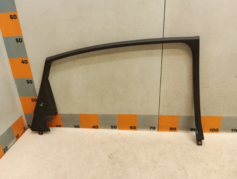 Накладка двери задней левой