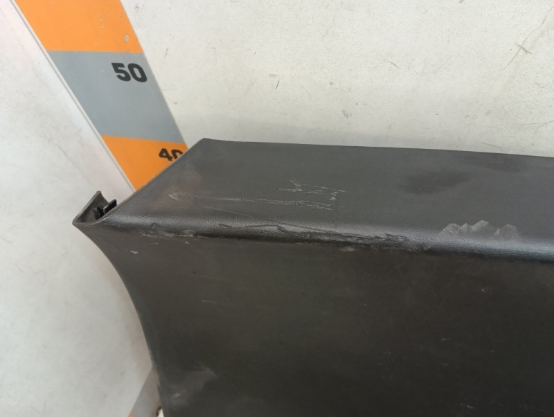 Обшивка двери багажника