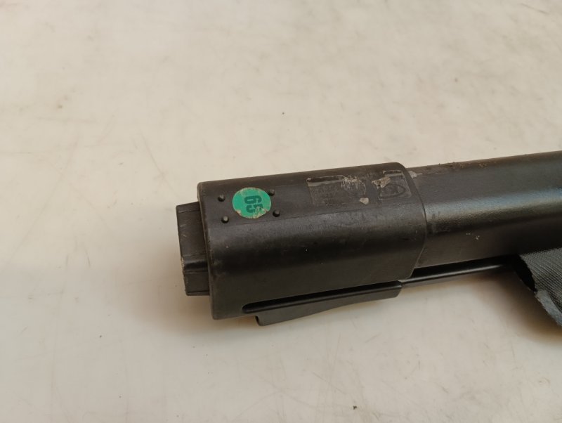 Шторка багажника