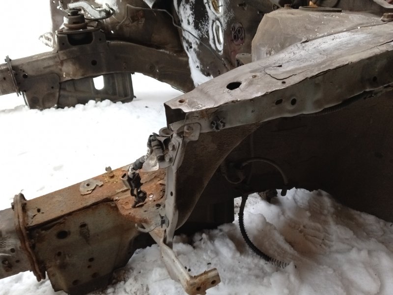 Лонжерон передний левый