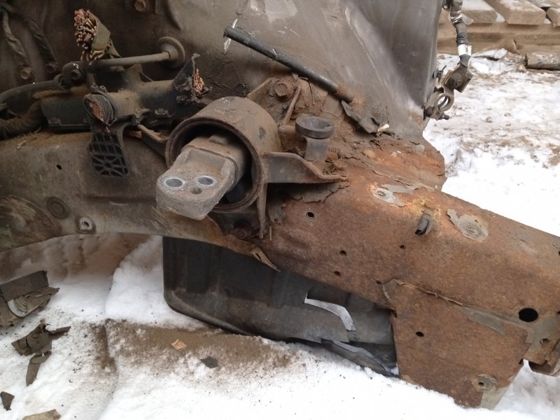 Лонжерон передний левый