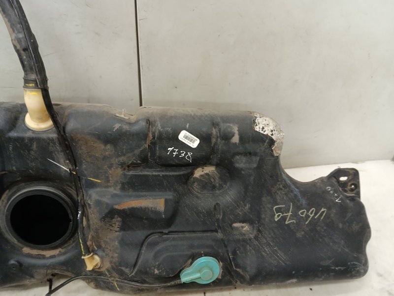 Бак топливный