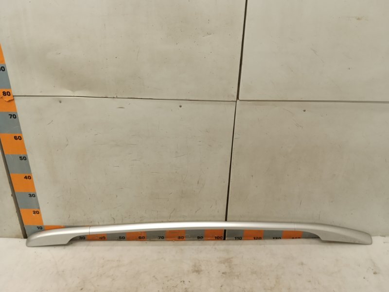 Рейлинг (релинг) правый (планка на крышу)