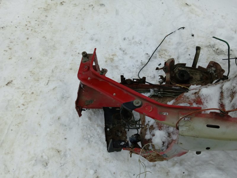 Лонжерон передний левый