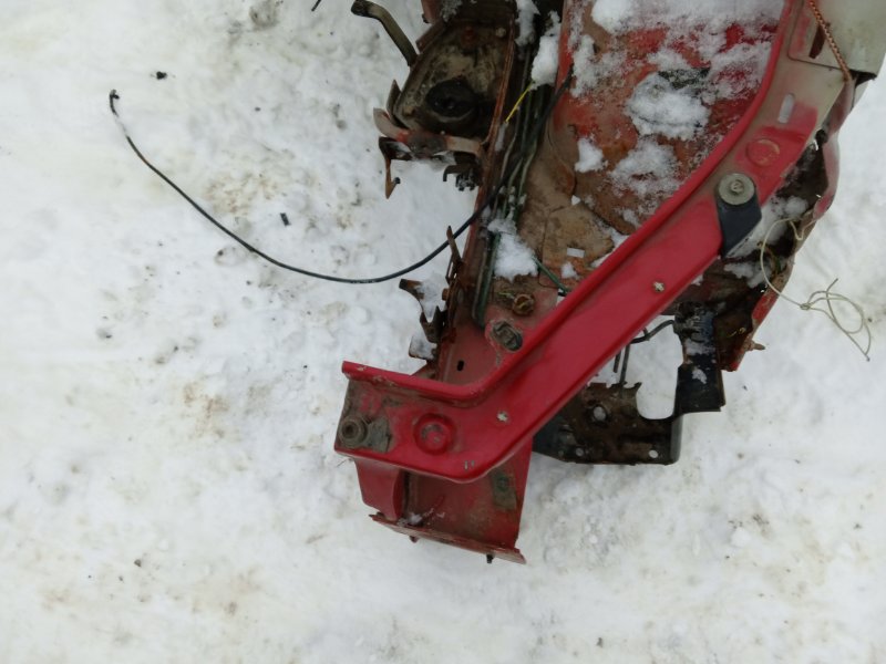 Лонжерон передний левый