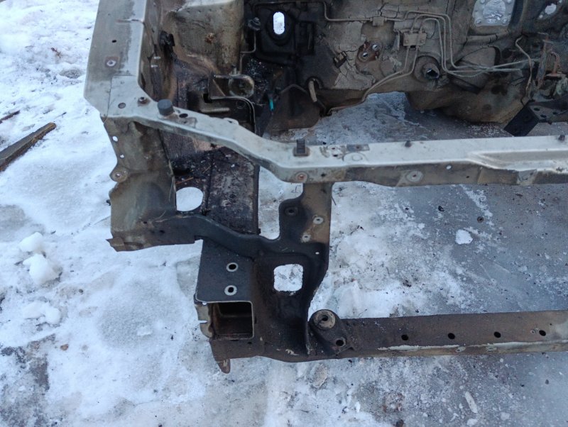 Кузовной элемент