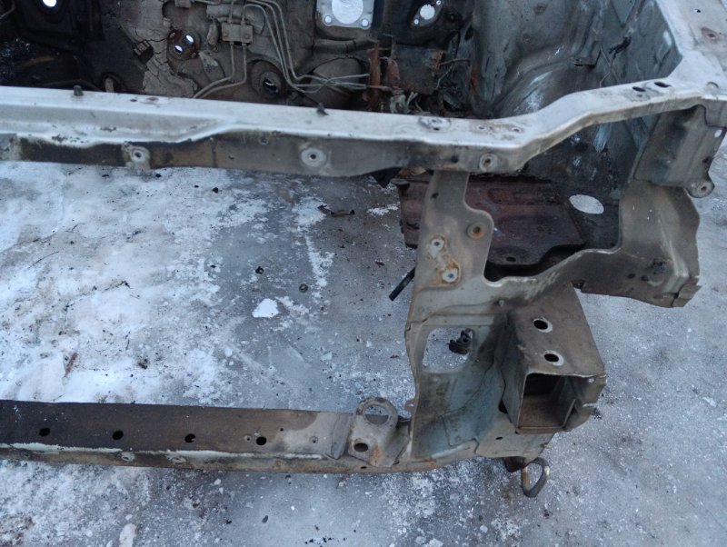 Кузовной элемент