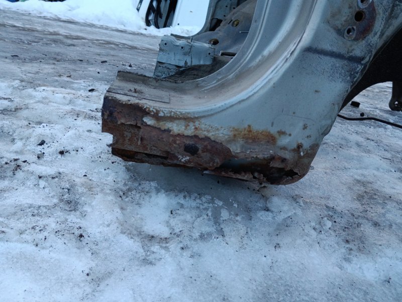 Лонжерон передний правый