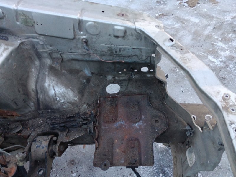 Лонжерон передний левый