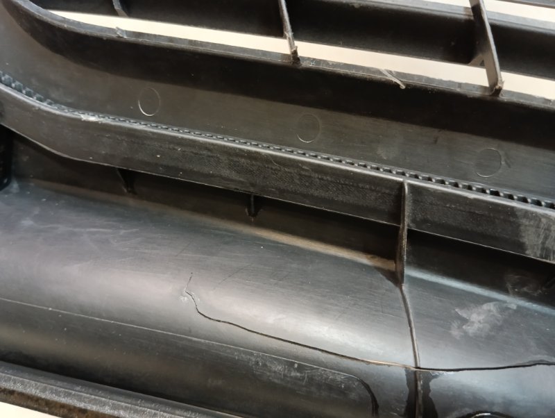 Решетка стеклоочистителей (Жабо)