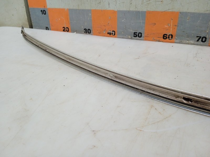 Молдинг крыши левый