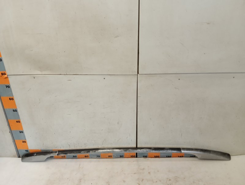 Рейлинг (релинг) правый (планка на крышу)