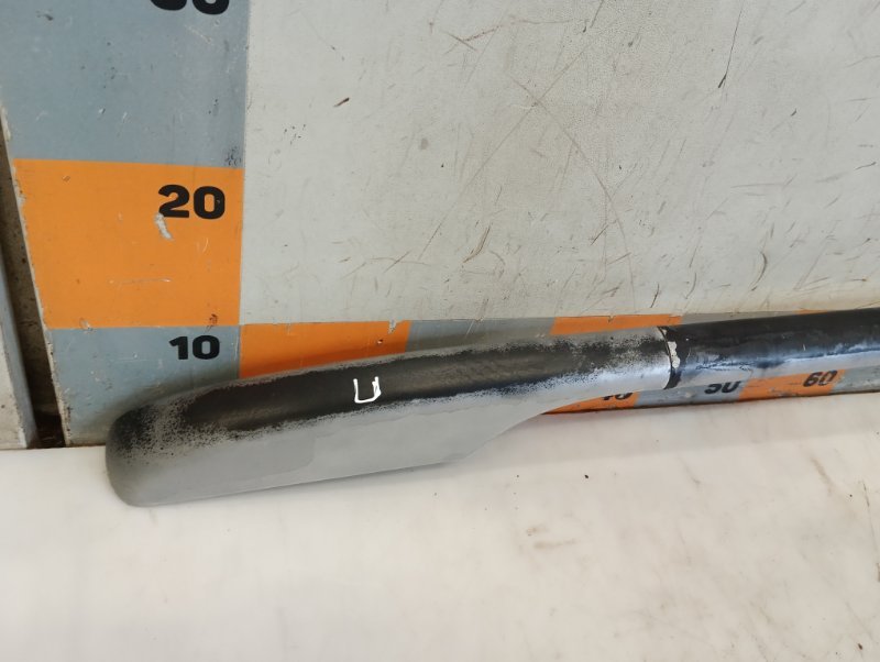 Рейлинг (релинг) правый (планка на крышу)