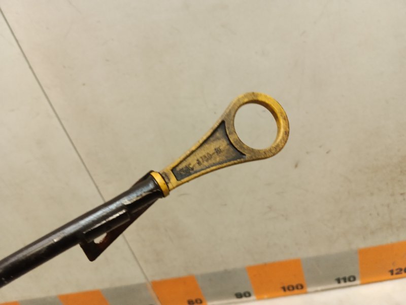 Щуп масляный двигателя