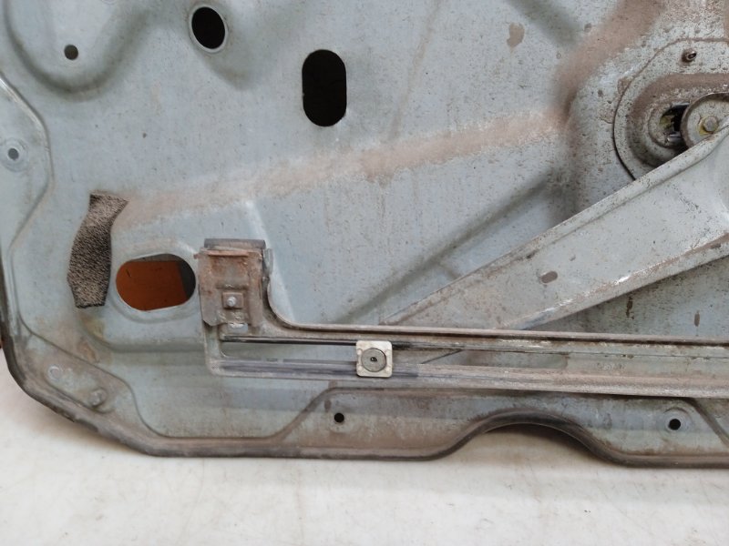 Стеклоподъемник электр. передний правый