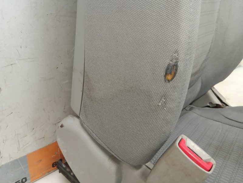 Сиденье переднее левое