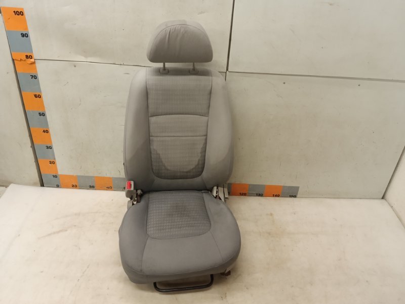 Сиденье переднее левое