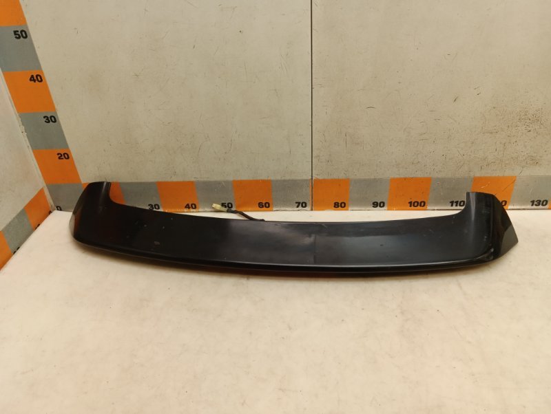 Спойлер (дефлектор) крышки багажника