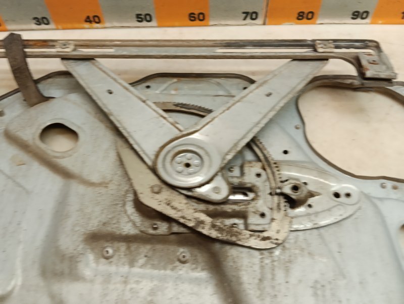 Стеклоподъемник электр. передний левый