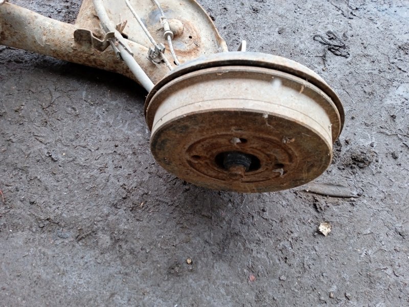 Балка задняя