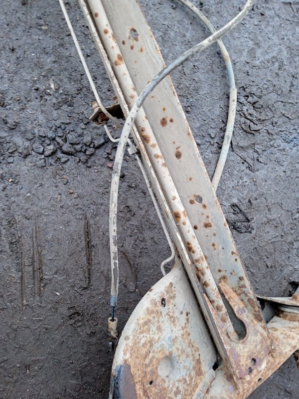 Балка задняя