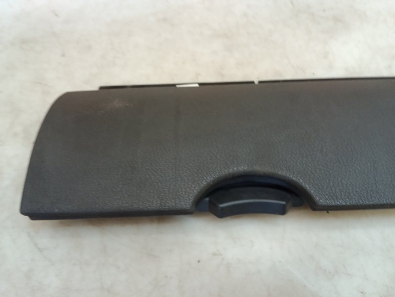 Крышка бардачка