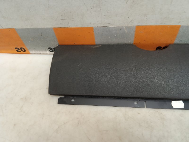 Крышка бардачка