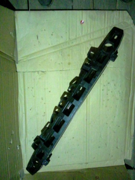 Наполнитель переднего бампера