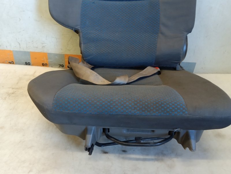 Сиденье салонное