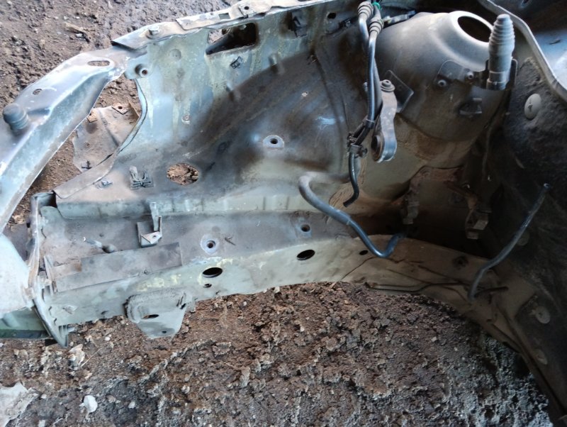 Лонжерон передний правый