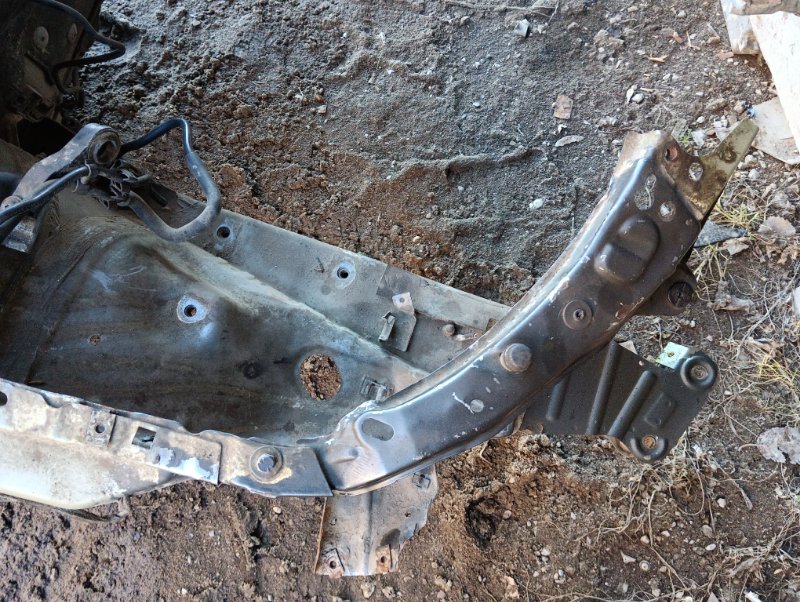 Лонжерон передний правый