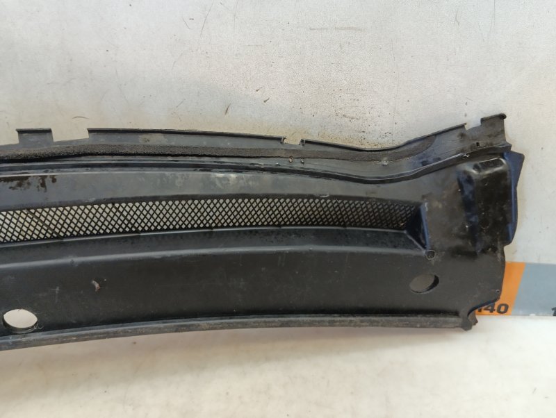 Решетка стеклоочистителей (Жабо)