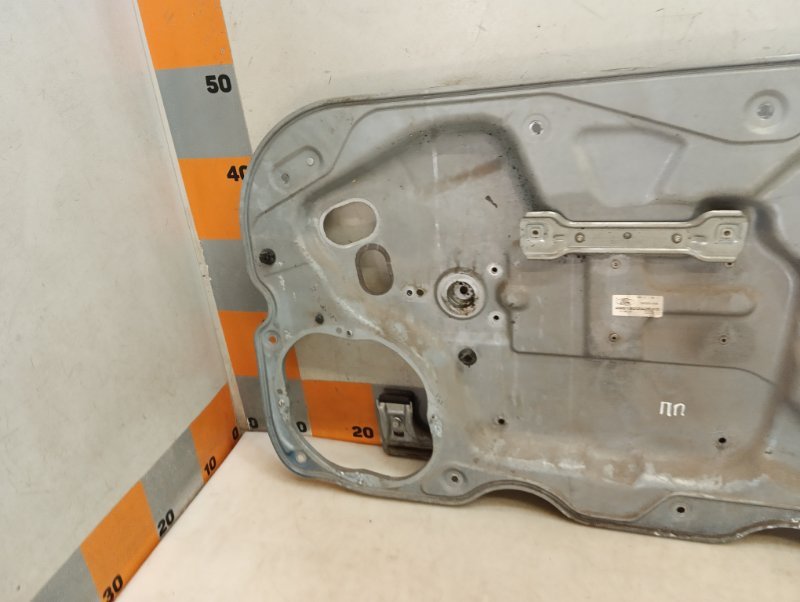 Стеклоподъемник электр. передний правый