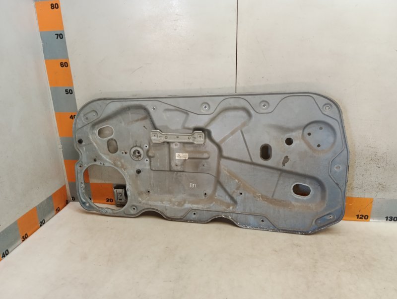 Стеклоподъемник электр. передний правый