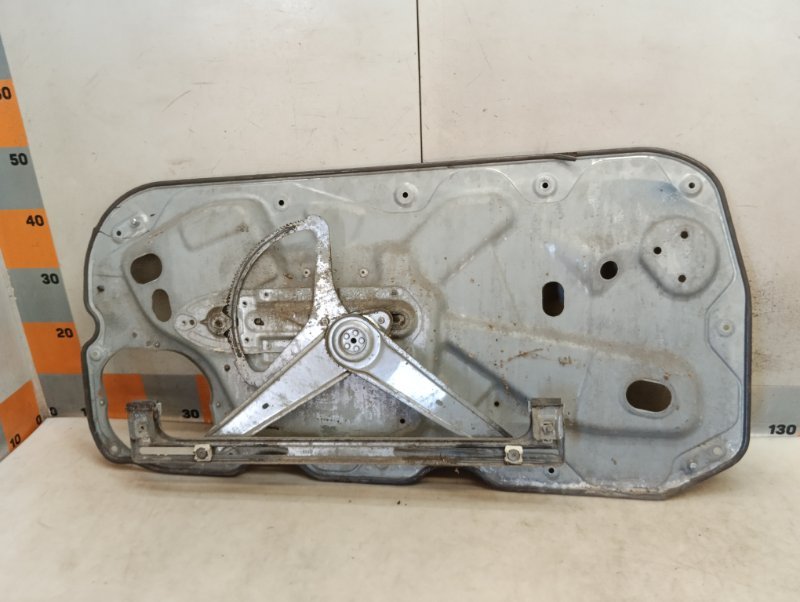 Стеклоподъемник электр. передний левый