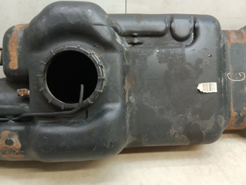 Бак топливный