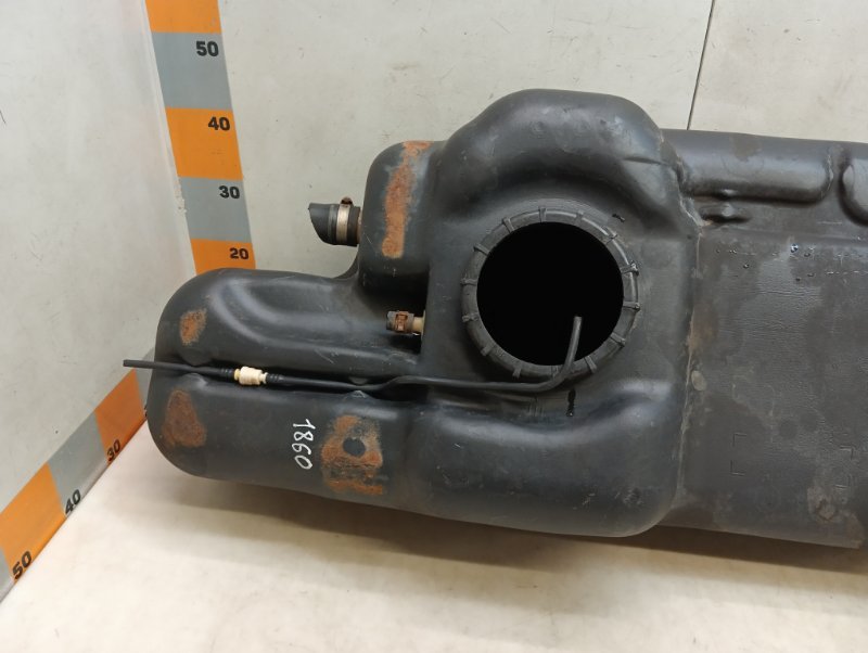 Бак топливный