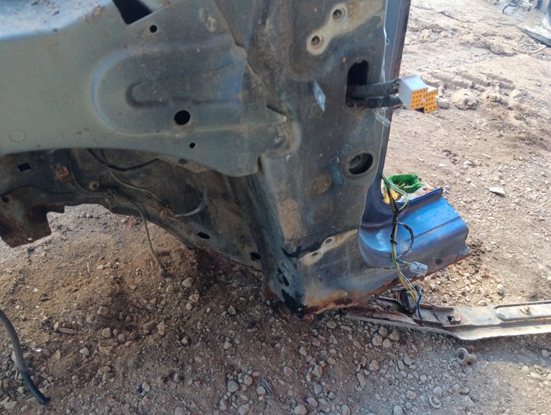 Кузовной элемент