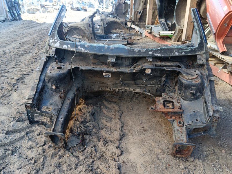 Кузовной элемент