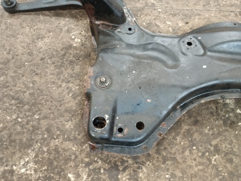 Балка подмоторная