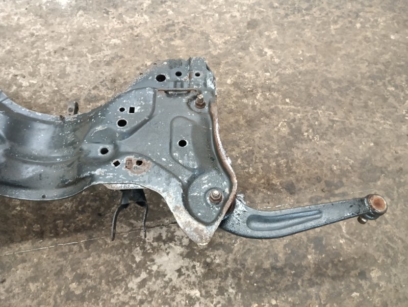 Балка подмоторная