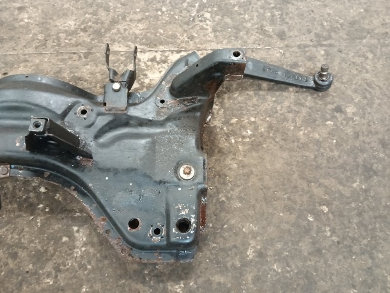 Балка подмоторная