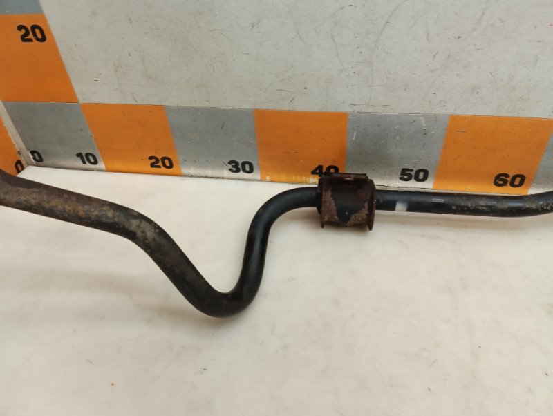 Стабилизатор передний