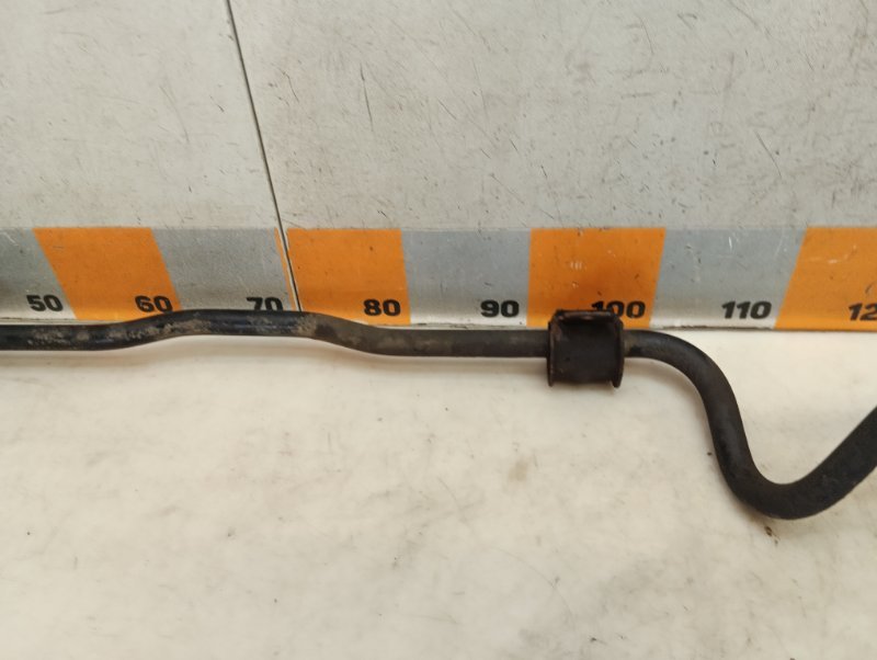 Стабилизатор передний