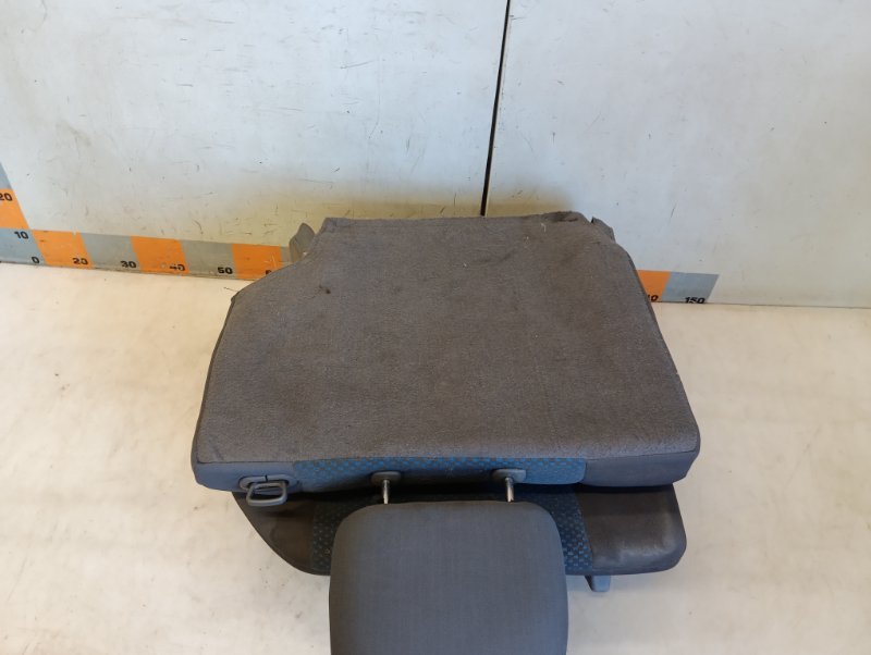 Сиденье салонное