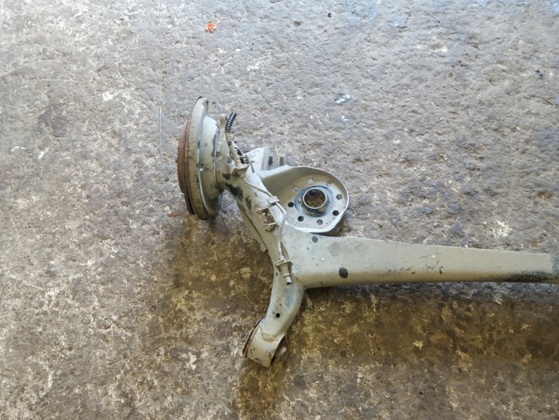 Балка задняя