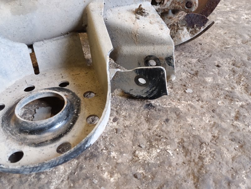 Балка задняя