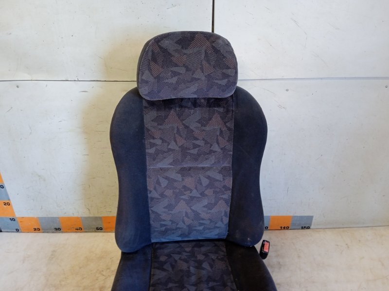 Сиденье переднее правое