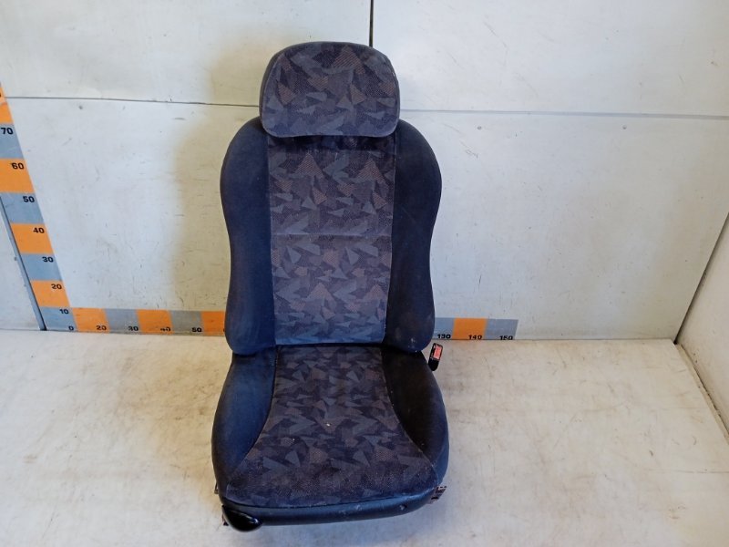 Сиденье переднее правое