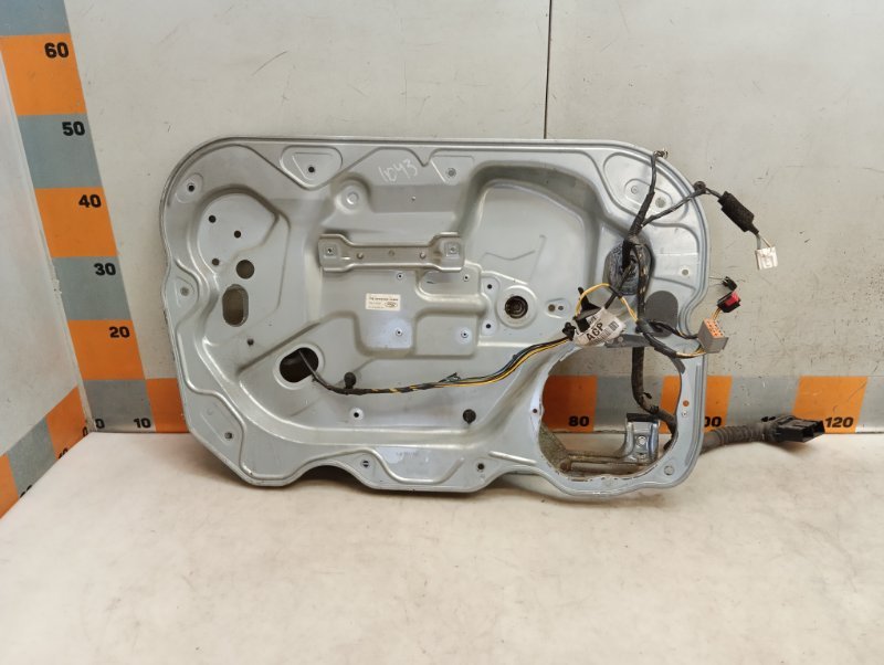 Стеклоподъемник электр. передний левый